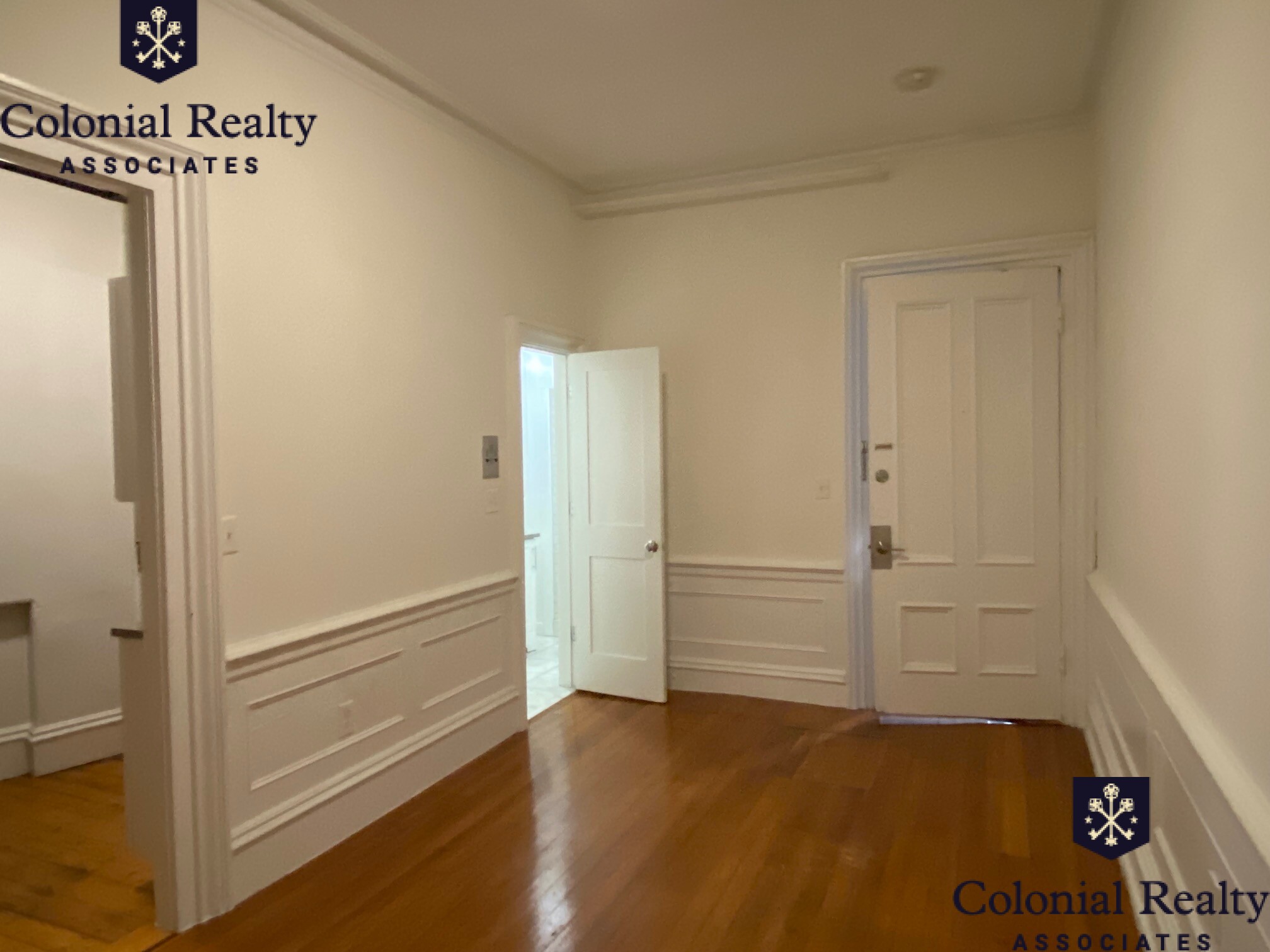 92 Charles St, Beacon Hill