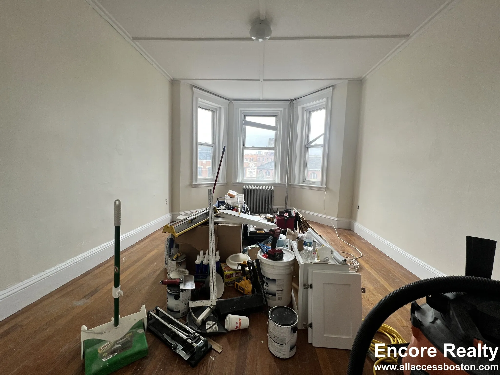 1175 Boylston St, Fenway