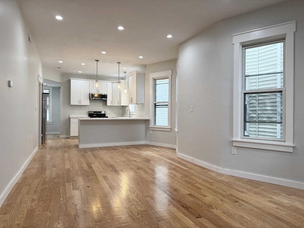 57 Falcon St, East Boston