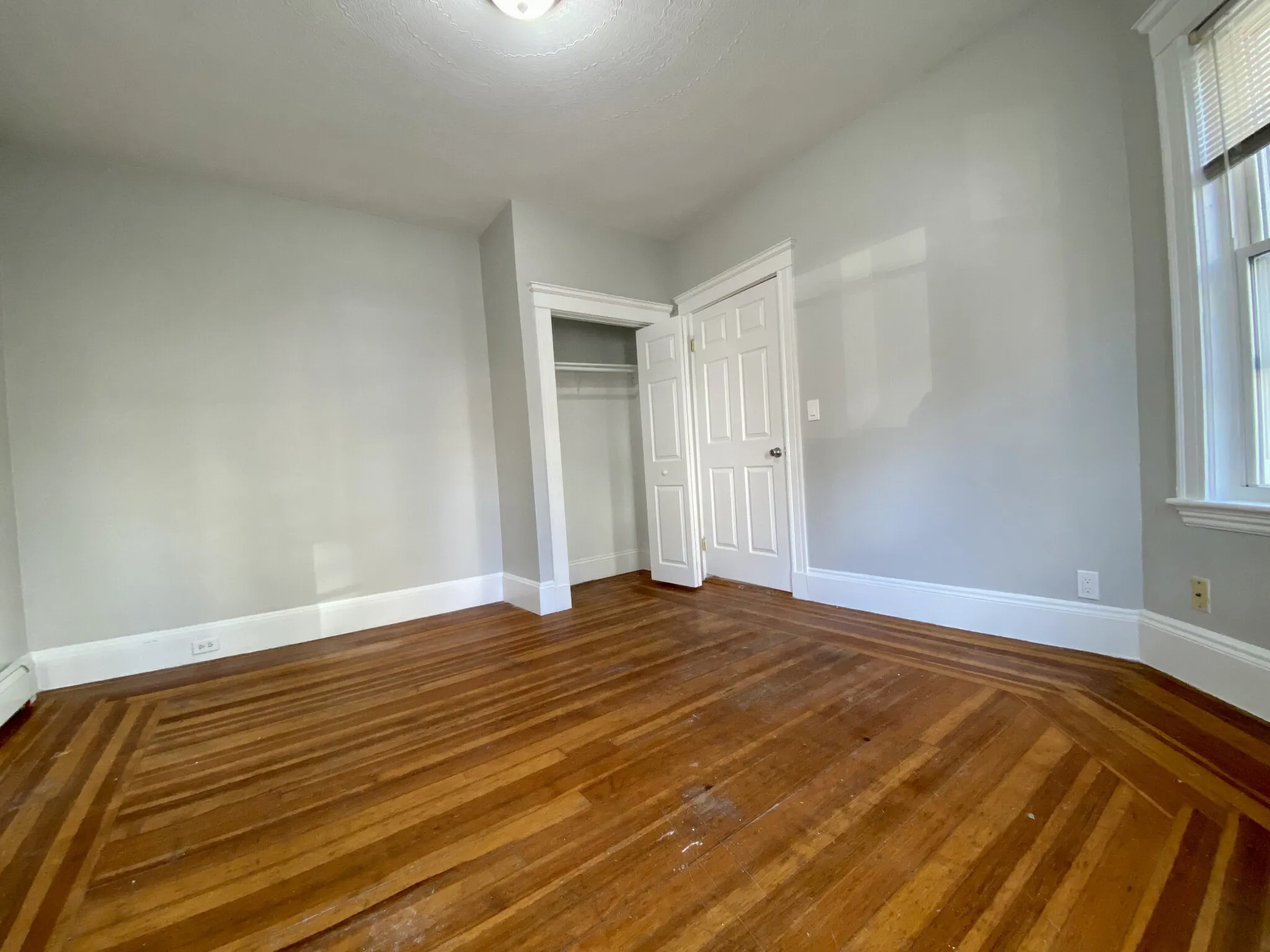 14 Belknap St, West Somerville