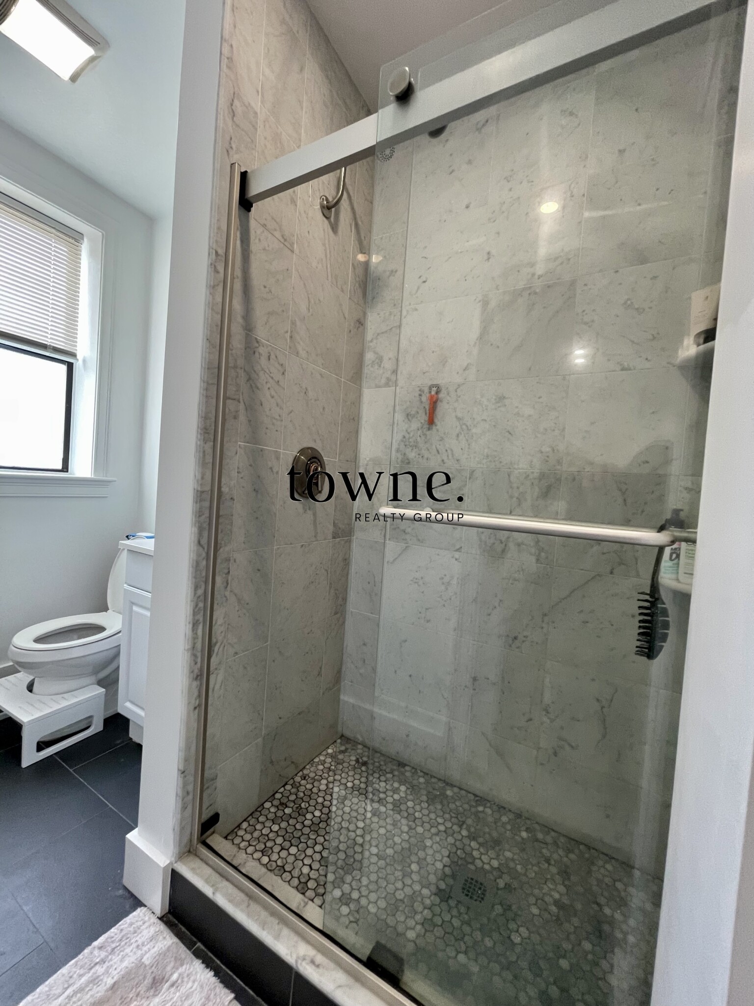 11 Queensberry St, Fenway