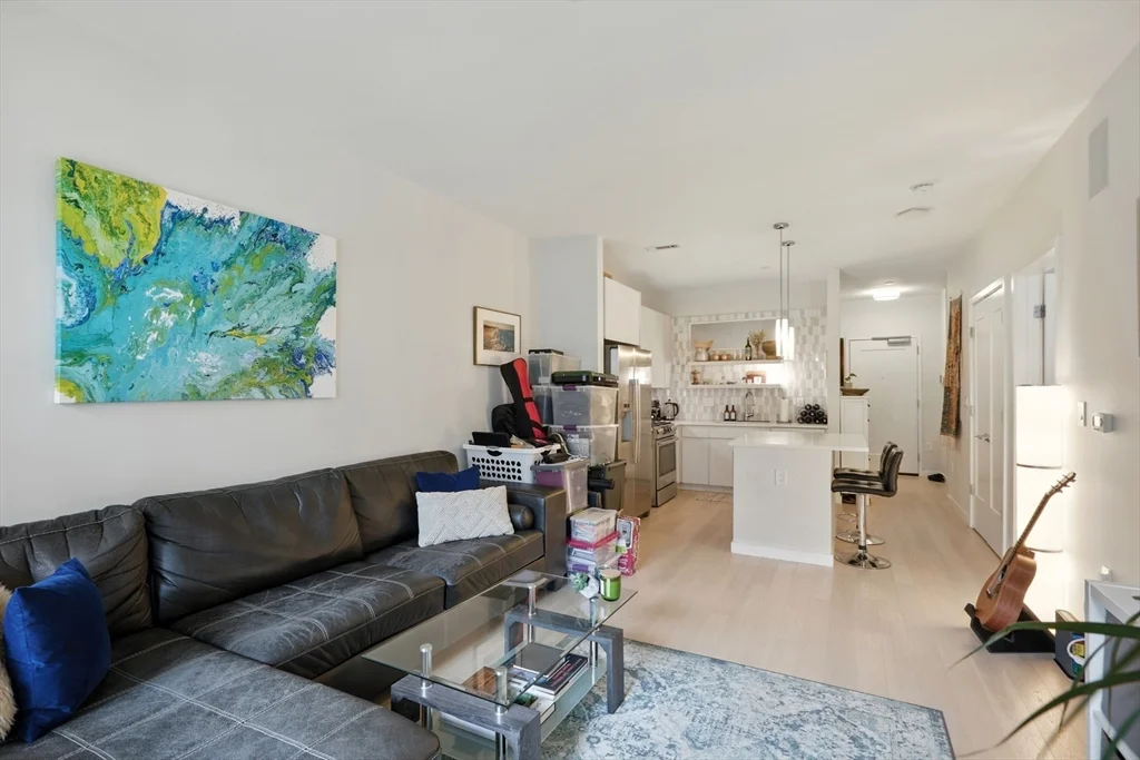 45 W 3rd St, South Boston