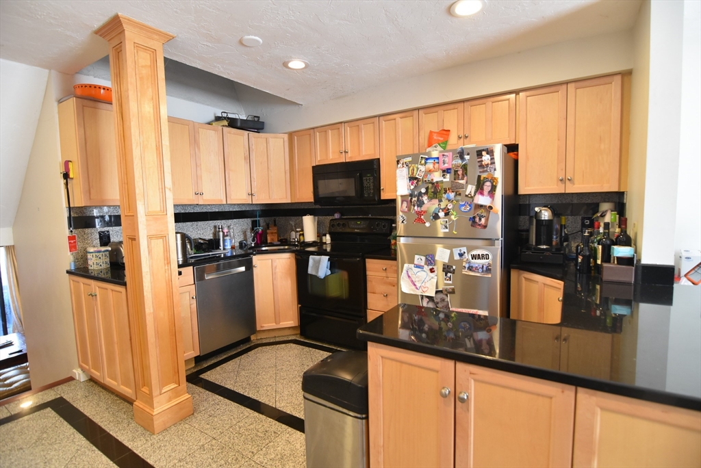 119 Beaconsfield, Aspinwall Hill