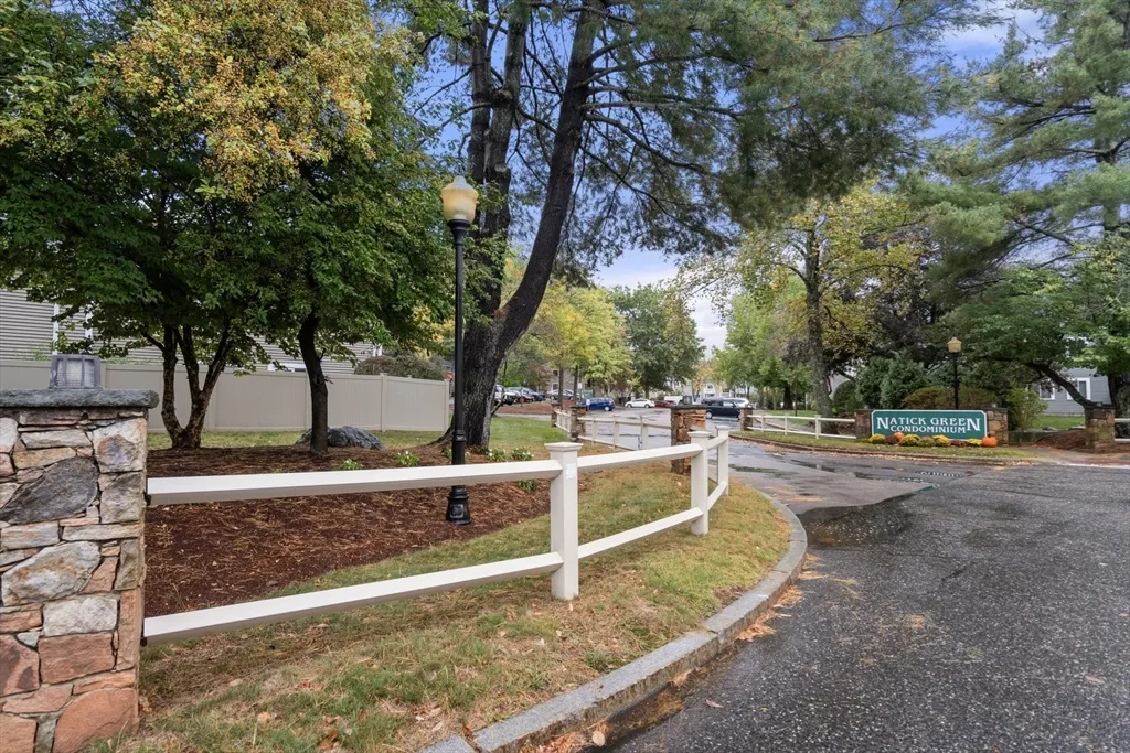 11 Silver Hill Ln, Natick