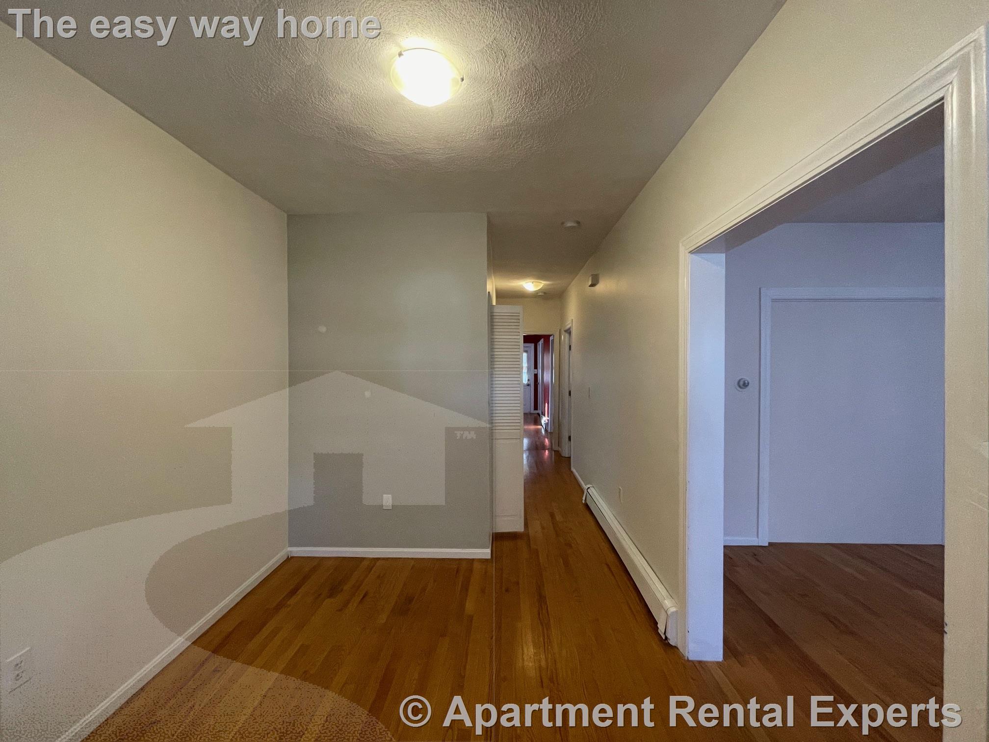 68 Kenmere Rd, Medford Square