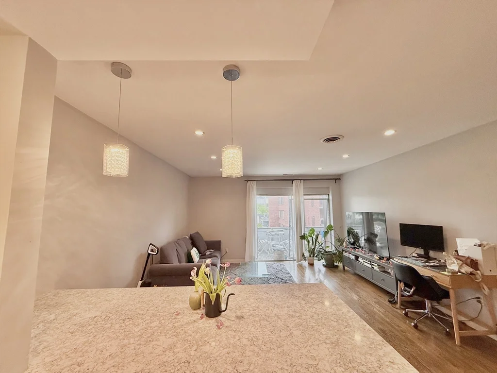 20 Stearns, Coolidge Corner