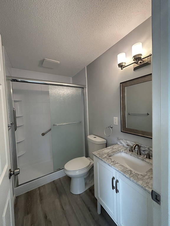 32 Maple Crest Cir, Holyoke