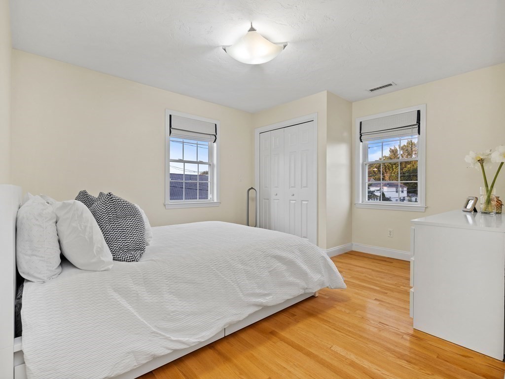 162 Massasoit, Waltham