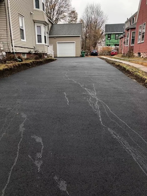 72 Boston Ave, Medford