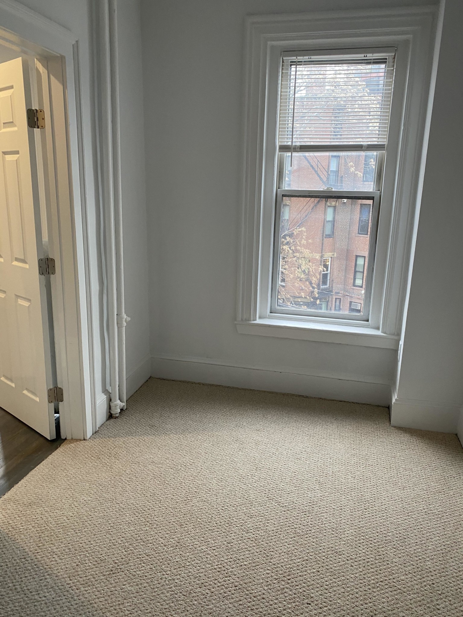 225 Newbury St, Back Bay