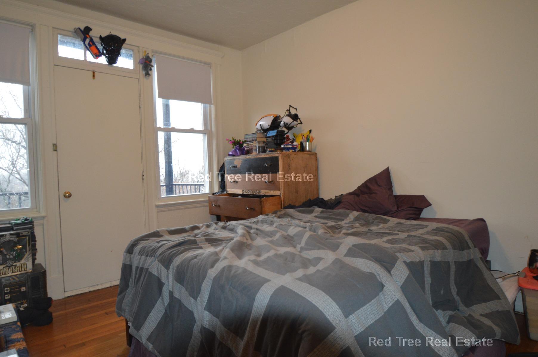 1634 Commonwealth Ave, Brighton