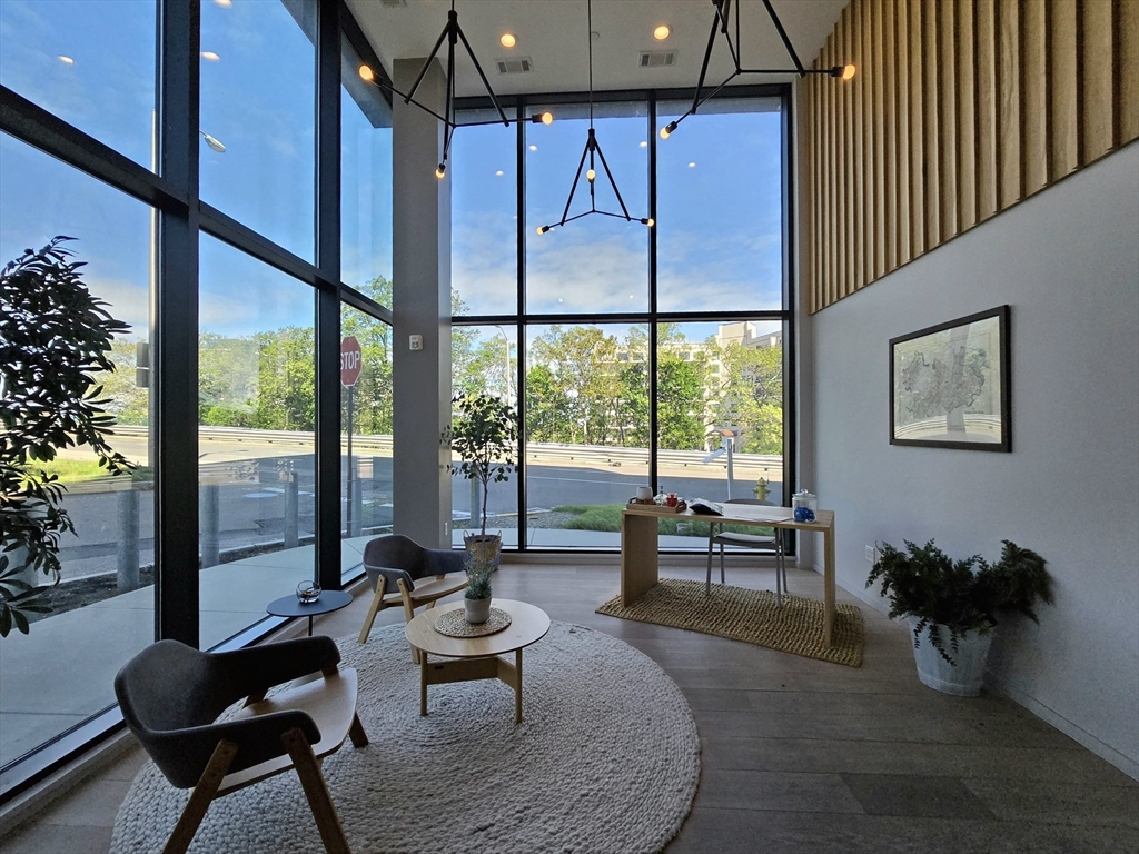 57 Quincy Shore Dr, Quincy