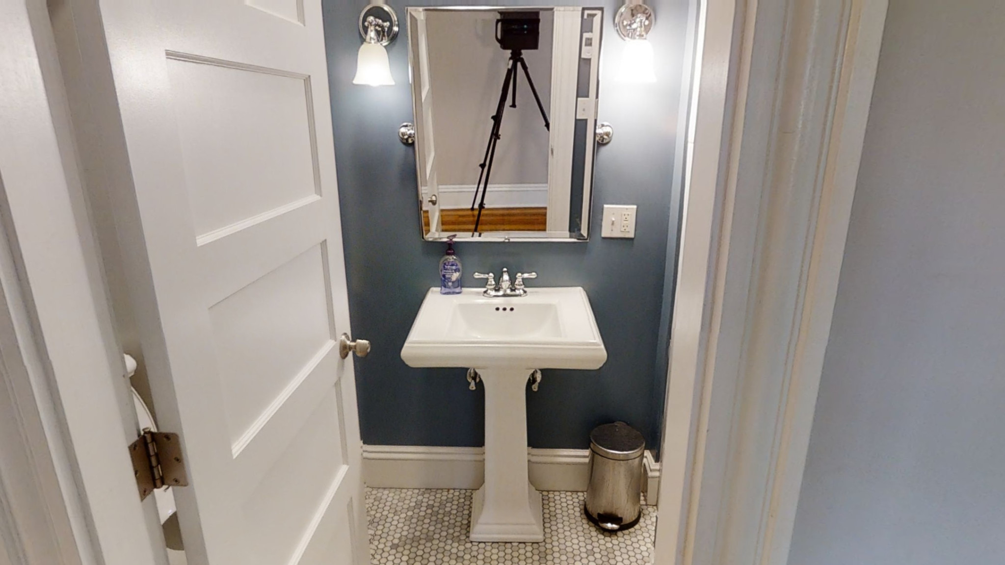 5 Strathmore Rd, Beaconsfield