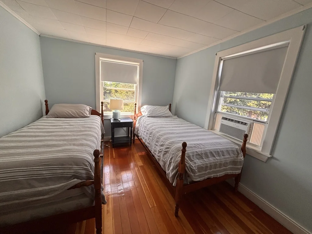 19 Bay Ave Winter Rental, Marshfield