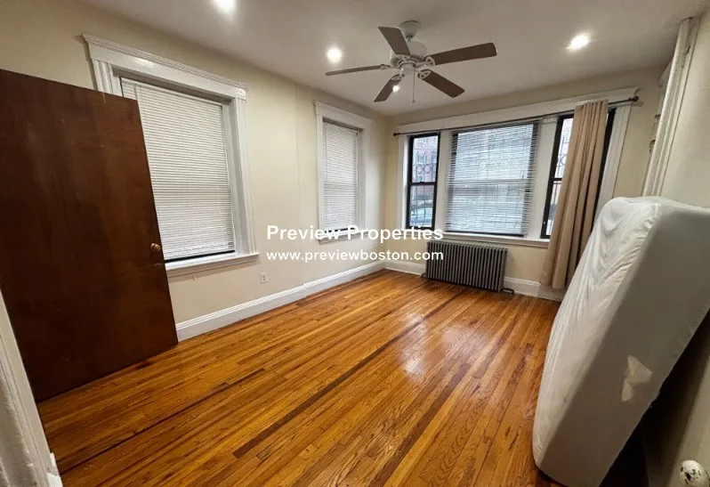 240 Kelton St, Brighton