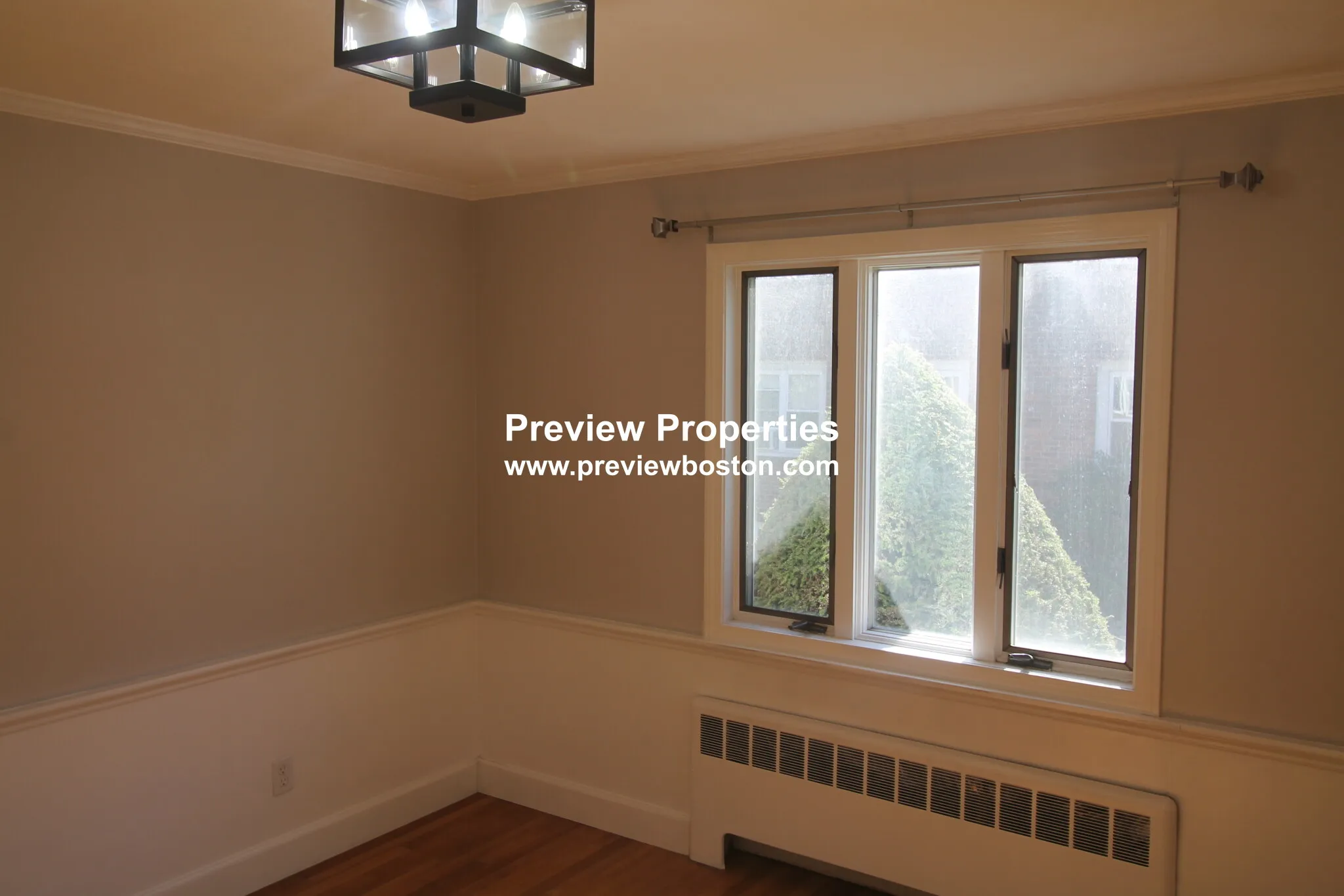 14 Caltha Rd, Oak Square