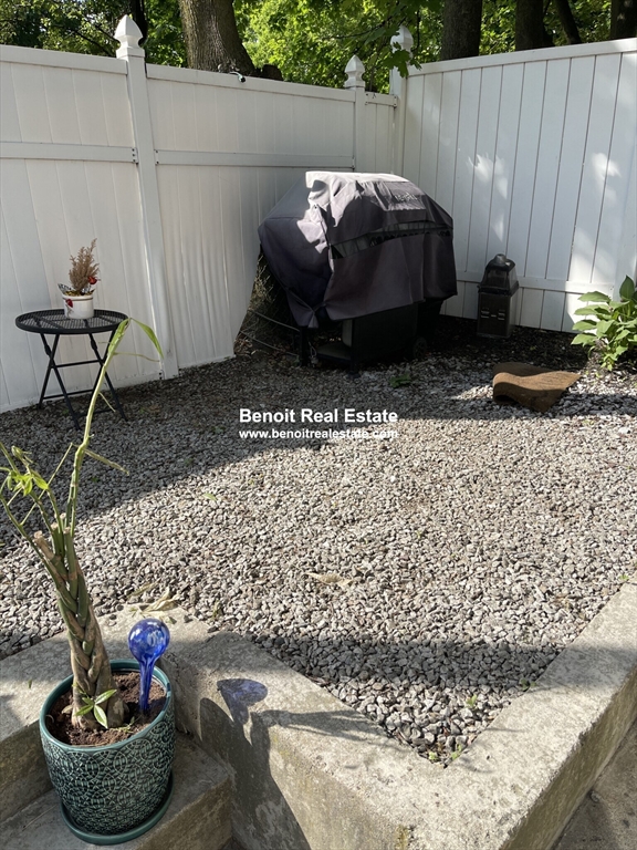 111 Woodstock St, West Somerville