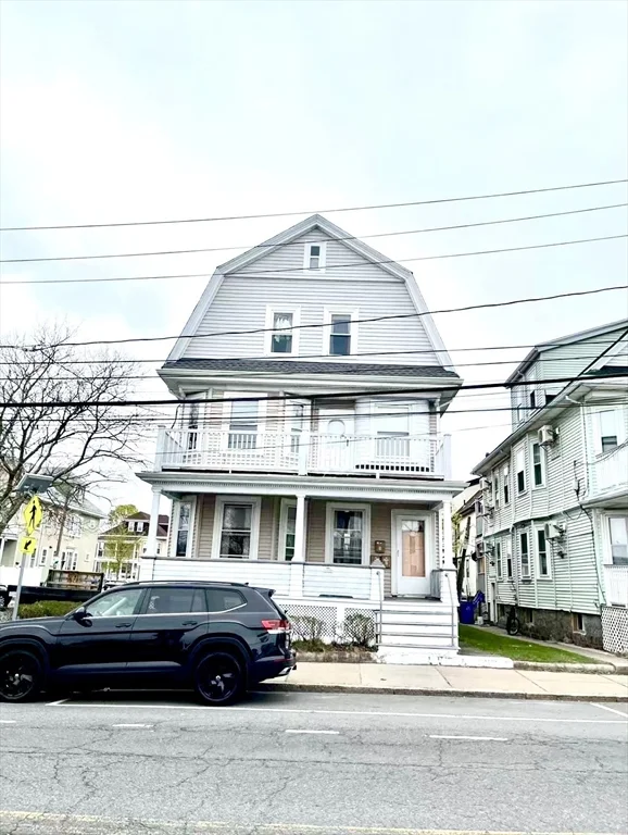 1129 Saratoga St, East Boston