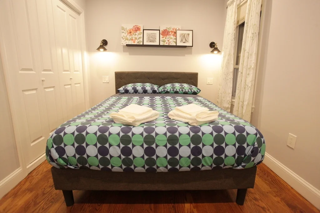 291 Main St, Everett