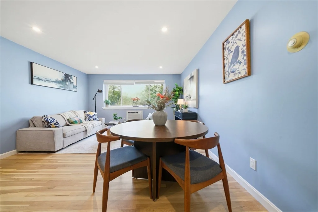 20 Radcliffe Rd, Allston