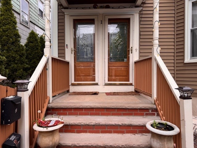 1 Howe St, Winter Hill