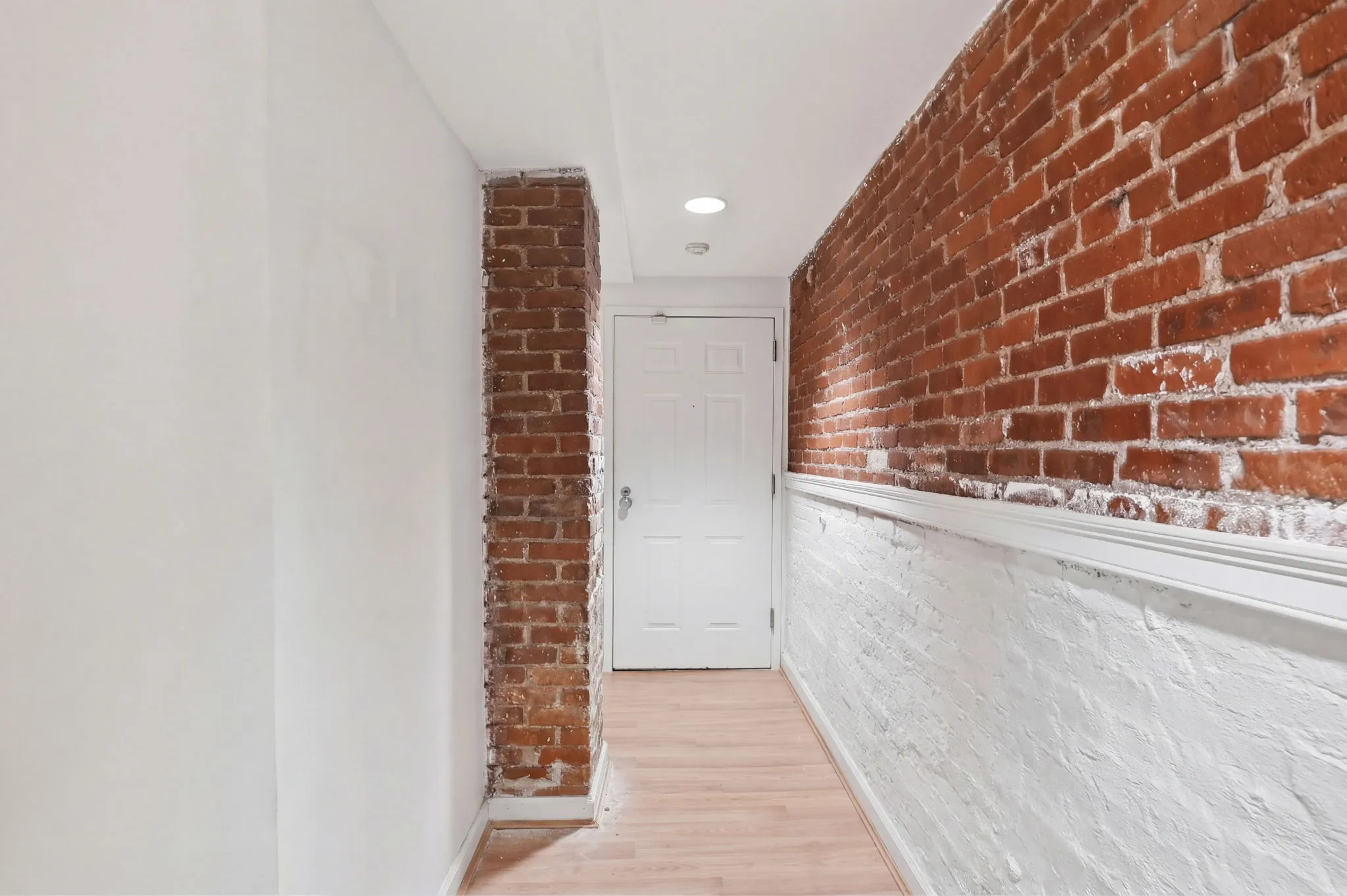 104 Gainsborough St, Fenway