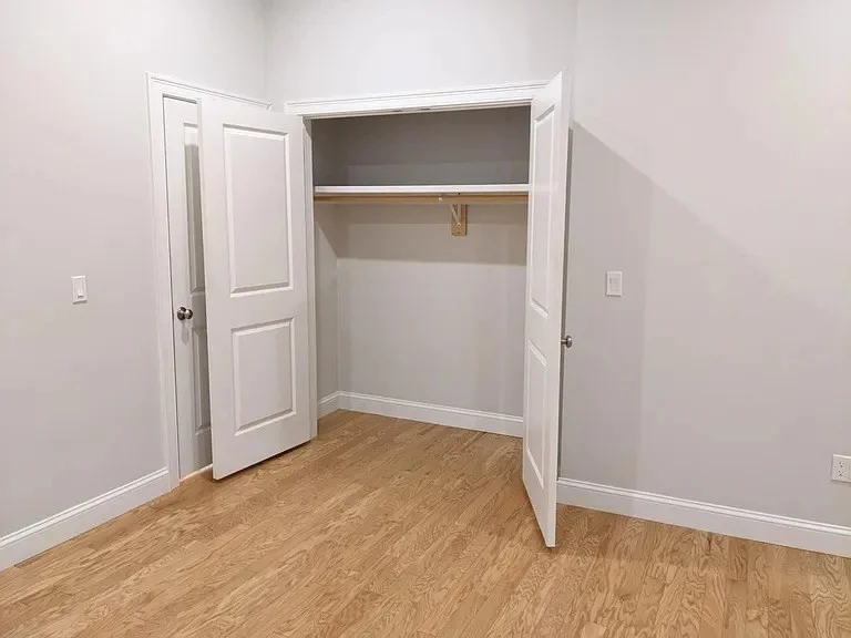 142 Pleasant St, Winthrop