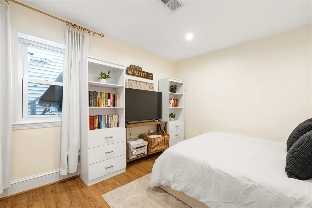 171 H St, South Boston