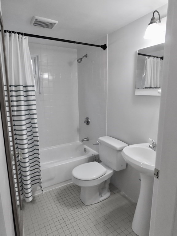 20 Donnell St, Neighborhood 9