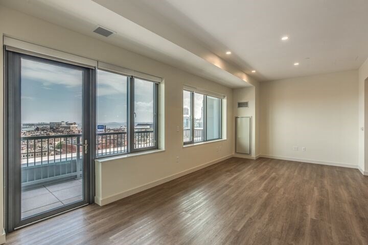 1 Canal St, North End