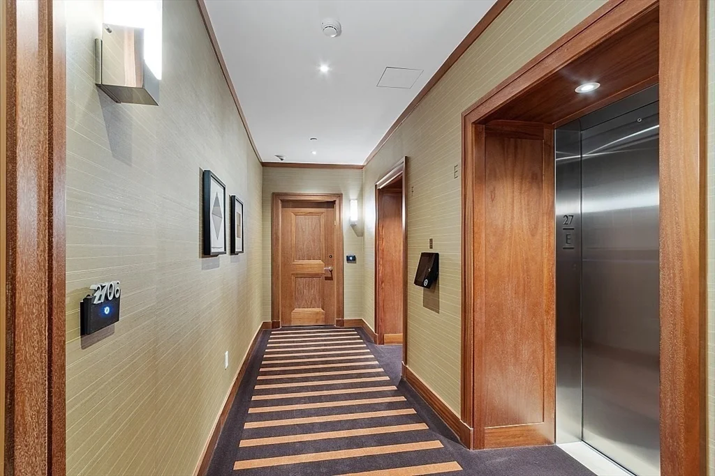 1 Dalton St, Back Bay