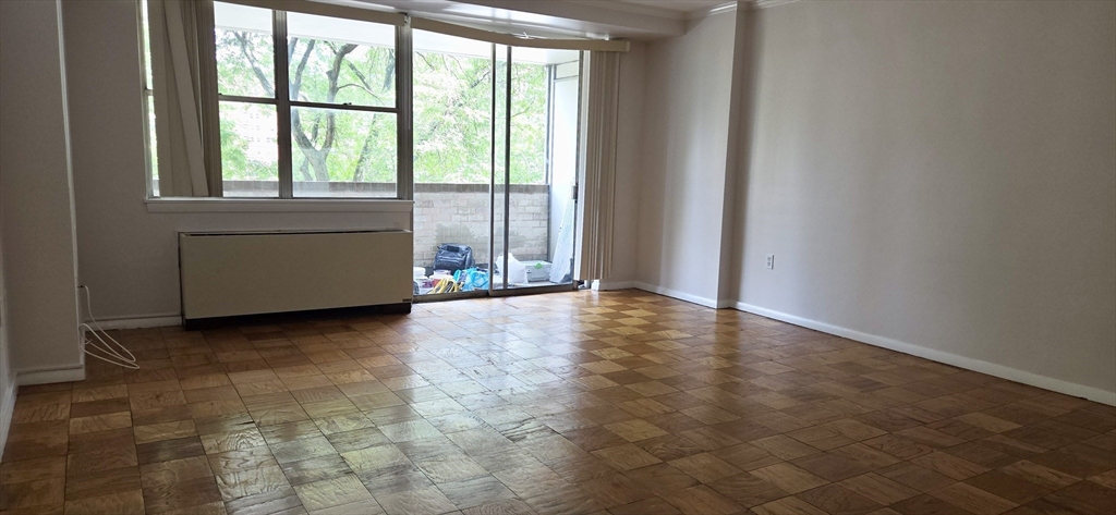 6 Whittier Pl, West End