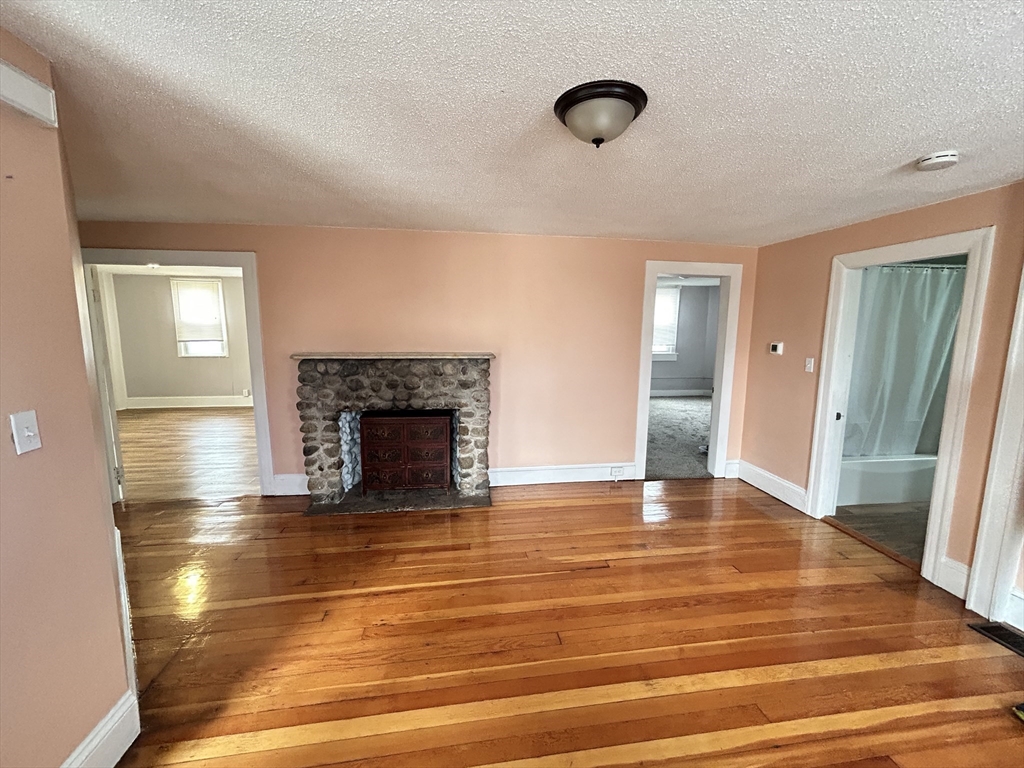 81 Brown St, South Attleboro