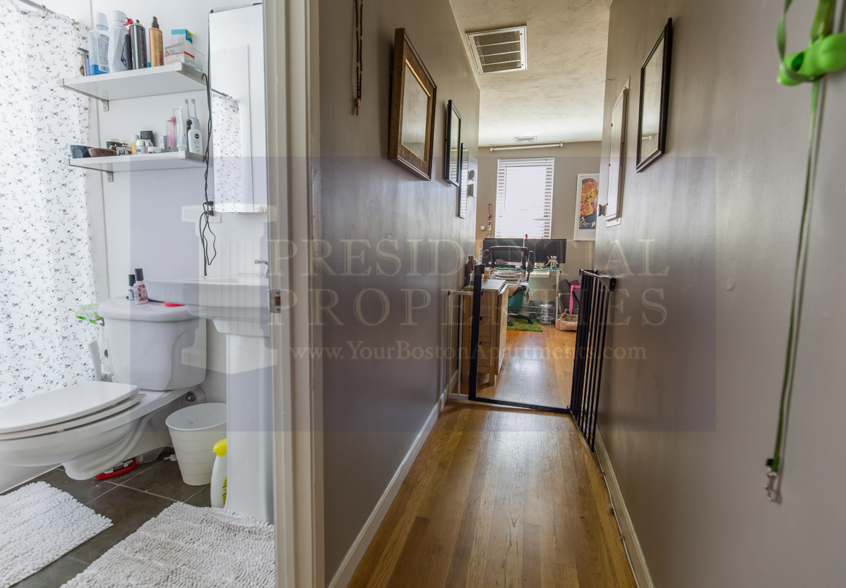 1 bed, 1 bath apartment for rent at 5 Grove St Unit 7, Beacon Hill — photo 7 of 15
