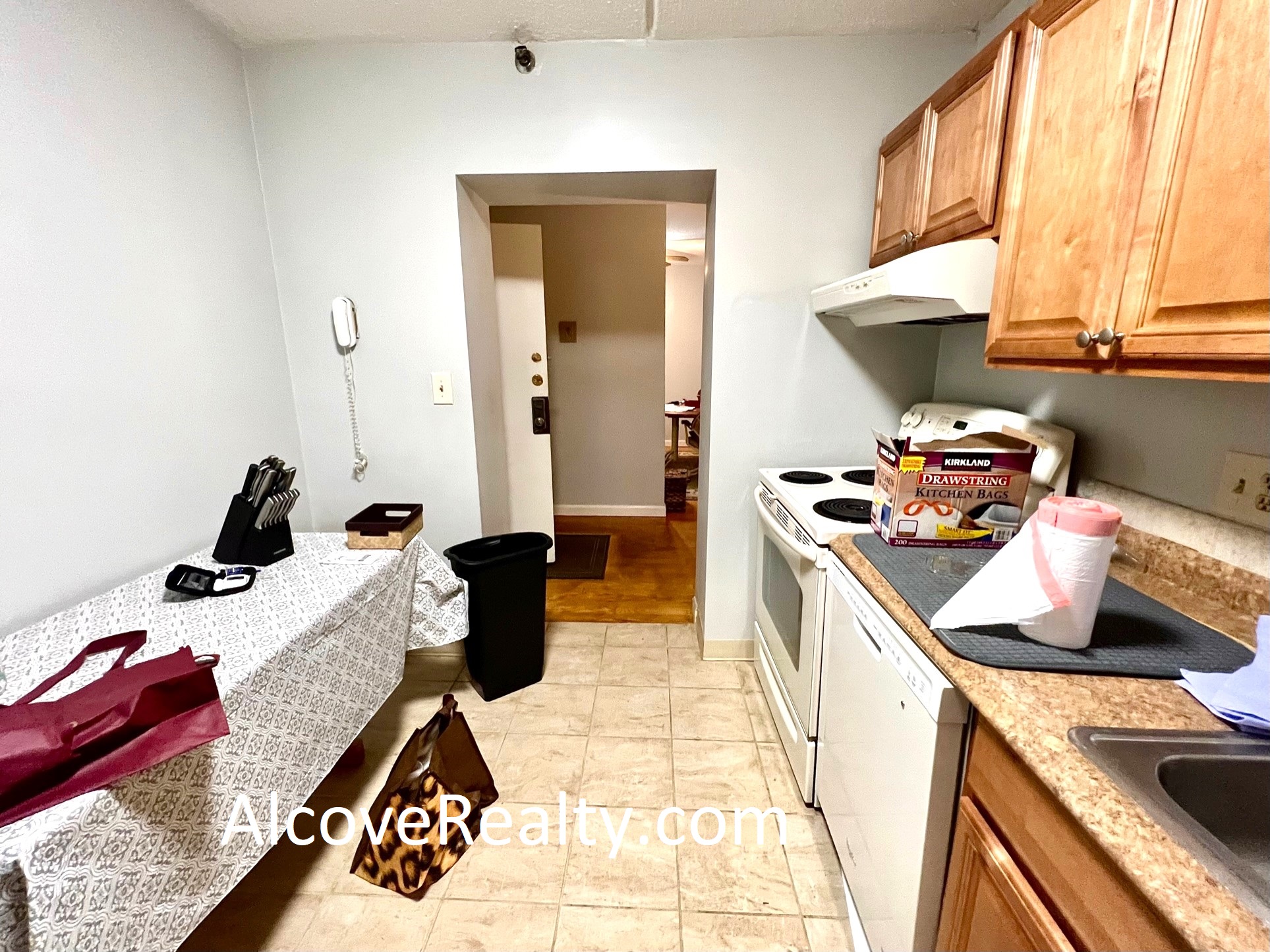 2 bed, 2 bath apartment for rent at 2500 Mystic Valley Pkwy Unit 404, Medford — photo 4 of 9