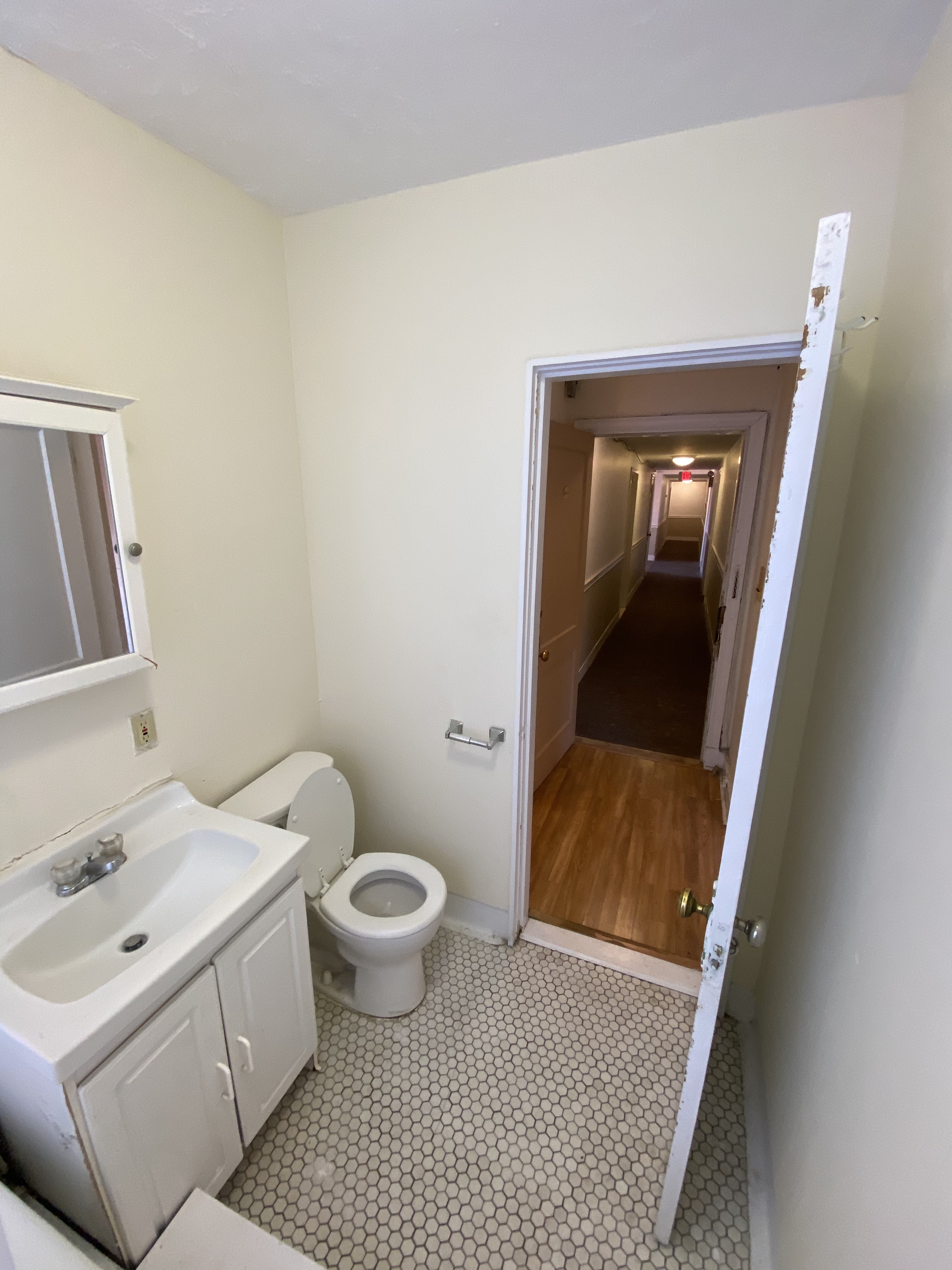 1 bed, 1 bath apartment for rent at 1200 Massachusetts Ave Unit 38-E, Harvard Square — photo 6 of 10