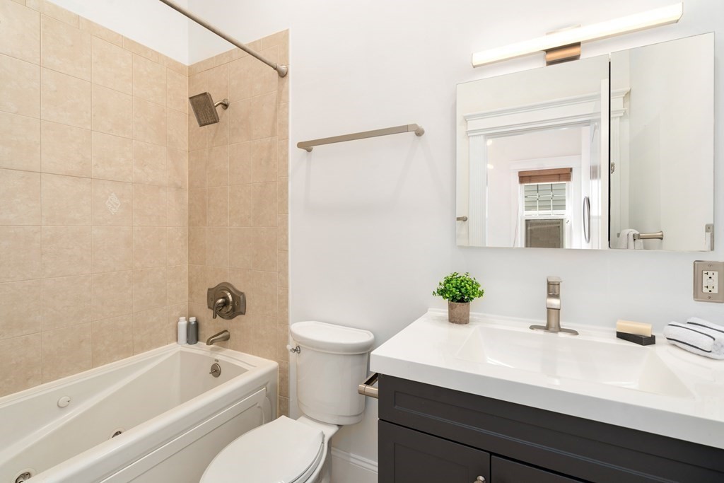 1 bed, 1 bath apartment for rent at 6 Vinton Unit 3, East Boston — photo 10 of 16
