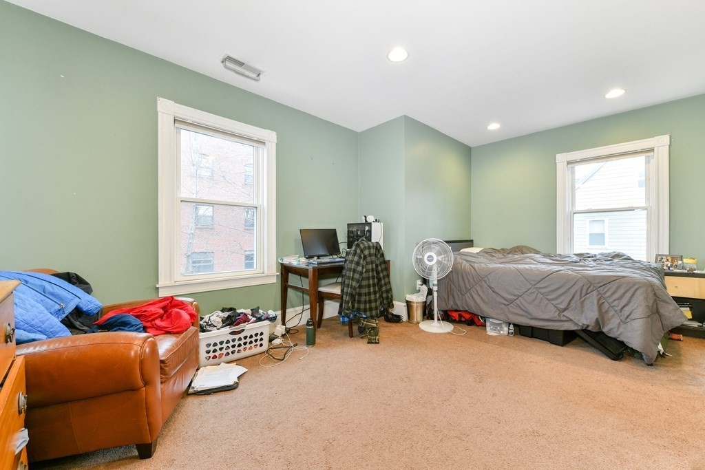 5 bed, 3.5 bath apartment for rent at 6 Windom St Unit 1, Allston — photo 2 of 14