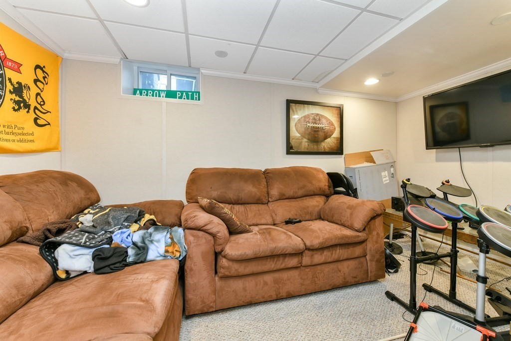 5 bed, 3.5 bath apartment for rent at 6 Windom St Unit 1, Allston — photo 6 of 14