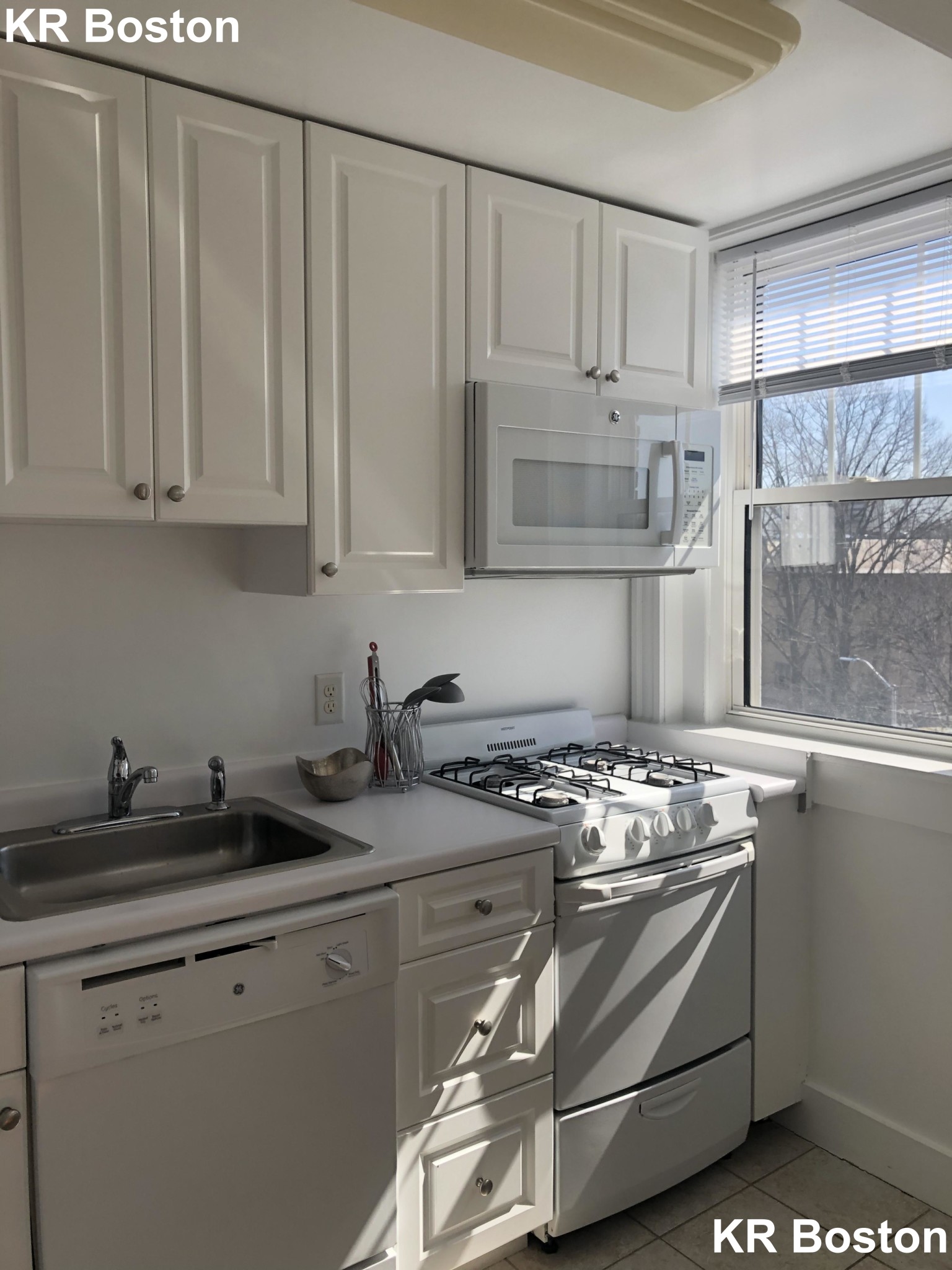 1 bed, 1 bath apartment for rent at 3 Shepard Unit 41, Harvard Square — photo 4 of 9