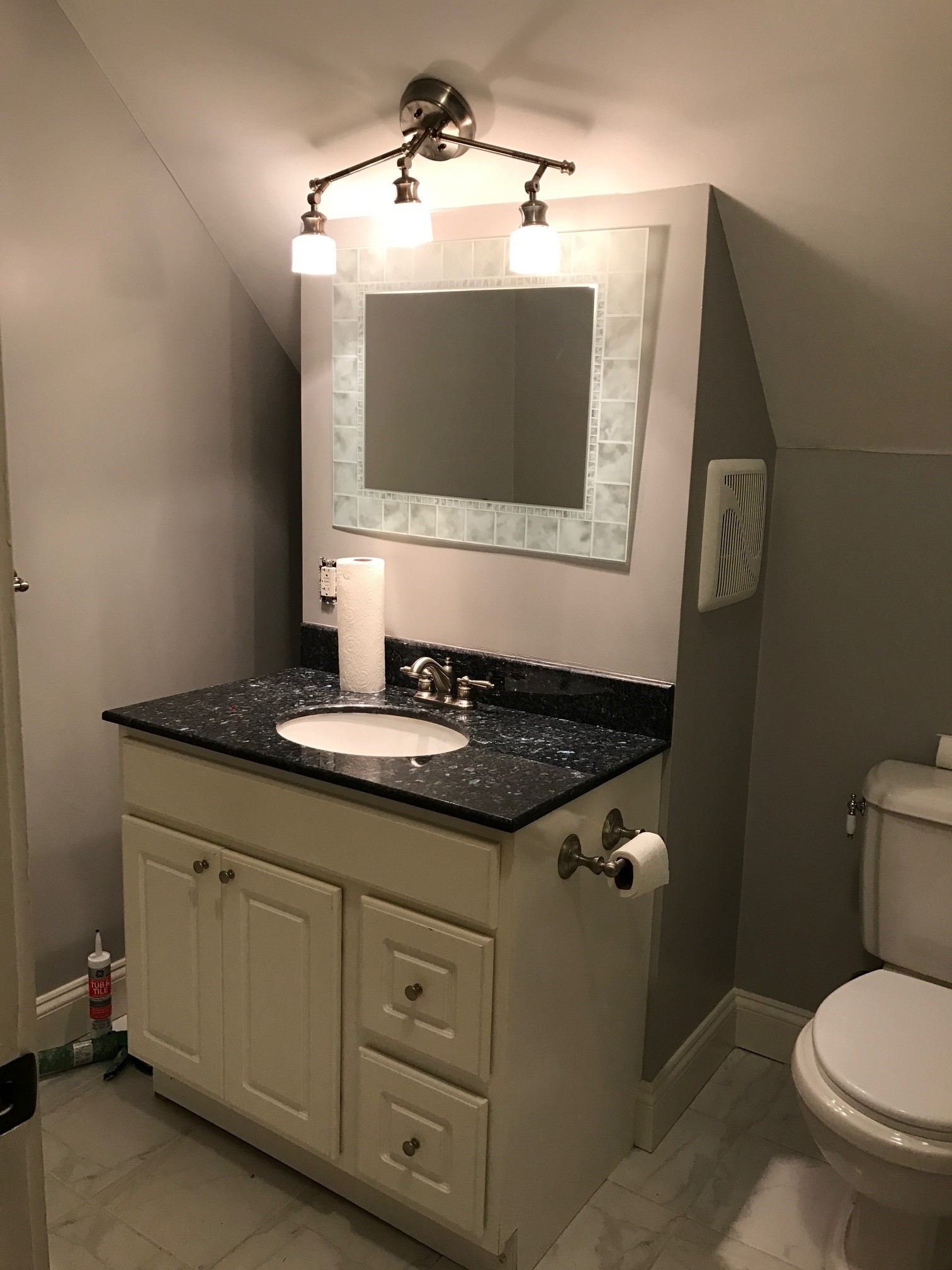 3 bed, 1.5 bath apartment for rent at 30 Grove Unit A, Salem — photo 15 of 21