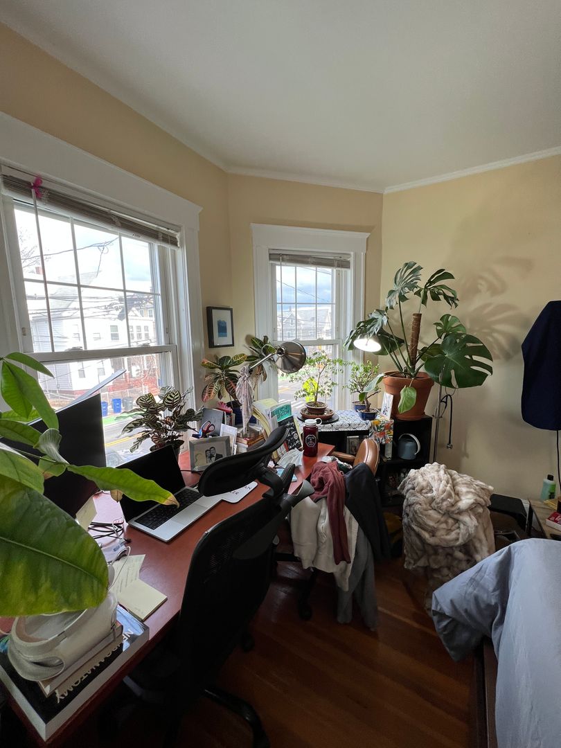 332 Beacon St, Ward Two