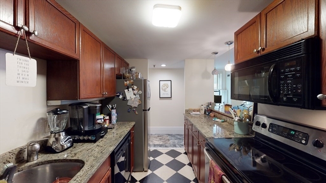 2 bed, 1.5 bath apartment for rent at 390 Commonwealth Ave Unit 405, Back Bay — photo 3 of 8