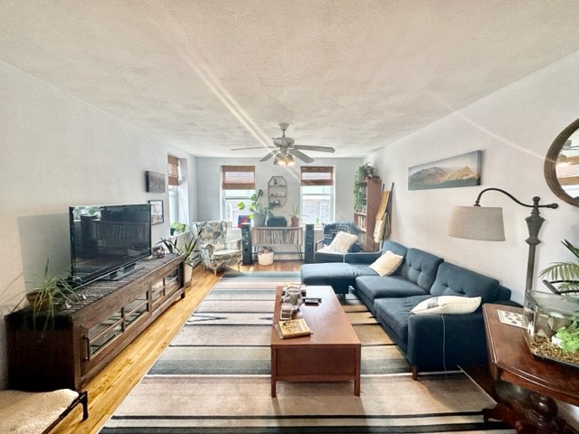 2 bed, 1 bath apartment for rent at 10 Harris St Unit 3, North End — photo 6 of 27