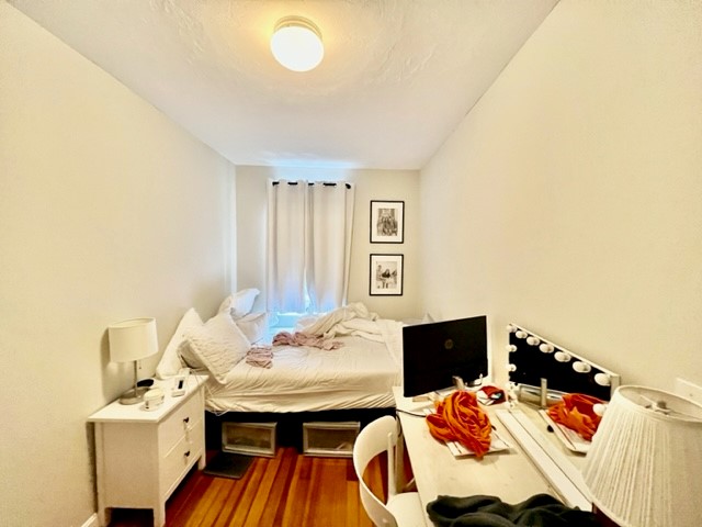 3 bed, 1 bath apartment for rent at 220 Hanover Unit 9F, North End — photo 6 of 16