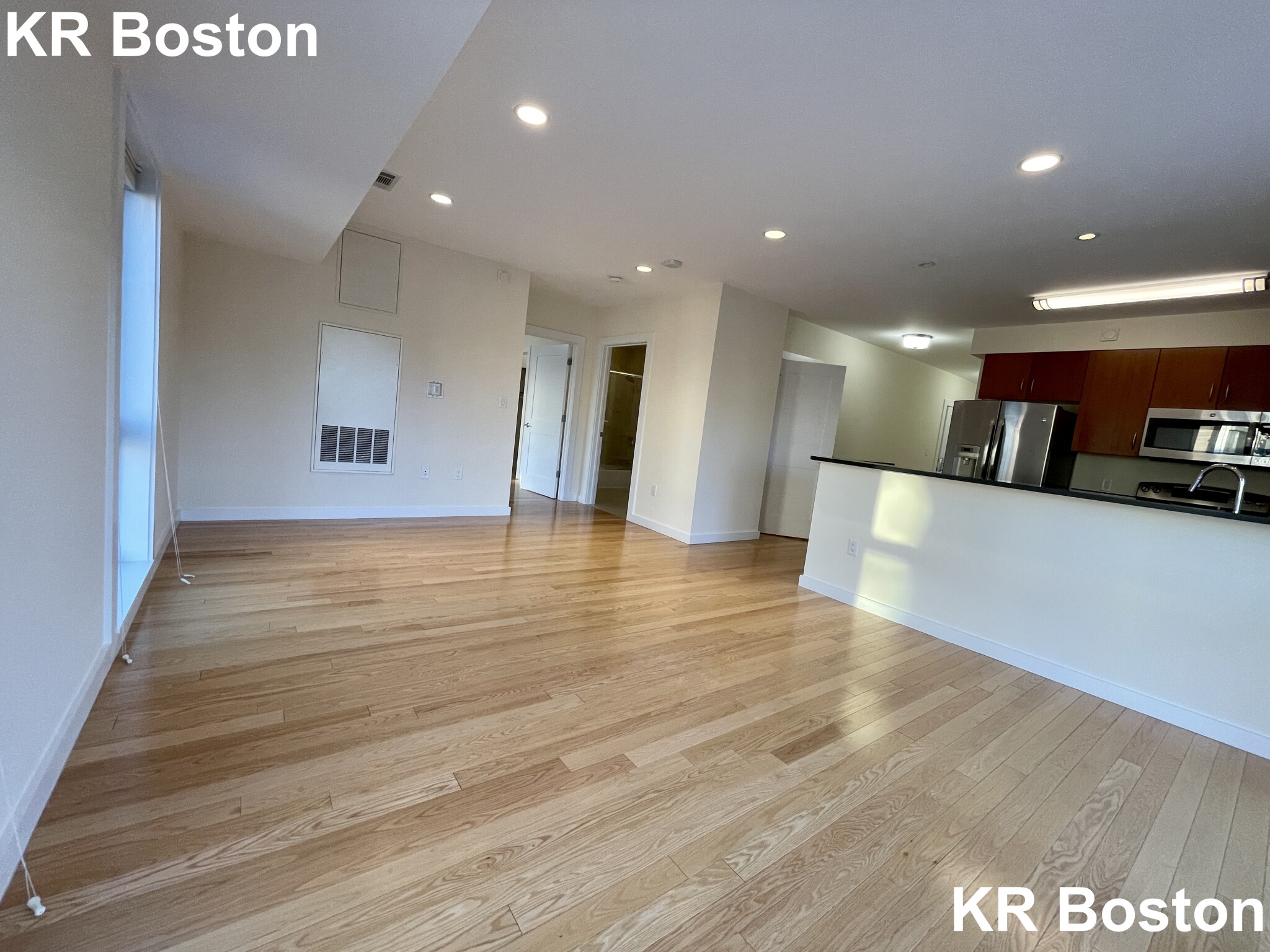 2 bed, 1 bath apartment for rent at 9 Miner St Unit 503, Fenway — photo 4 of 7