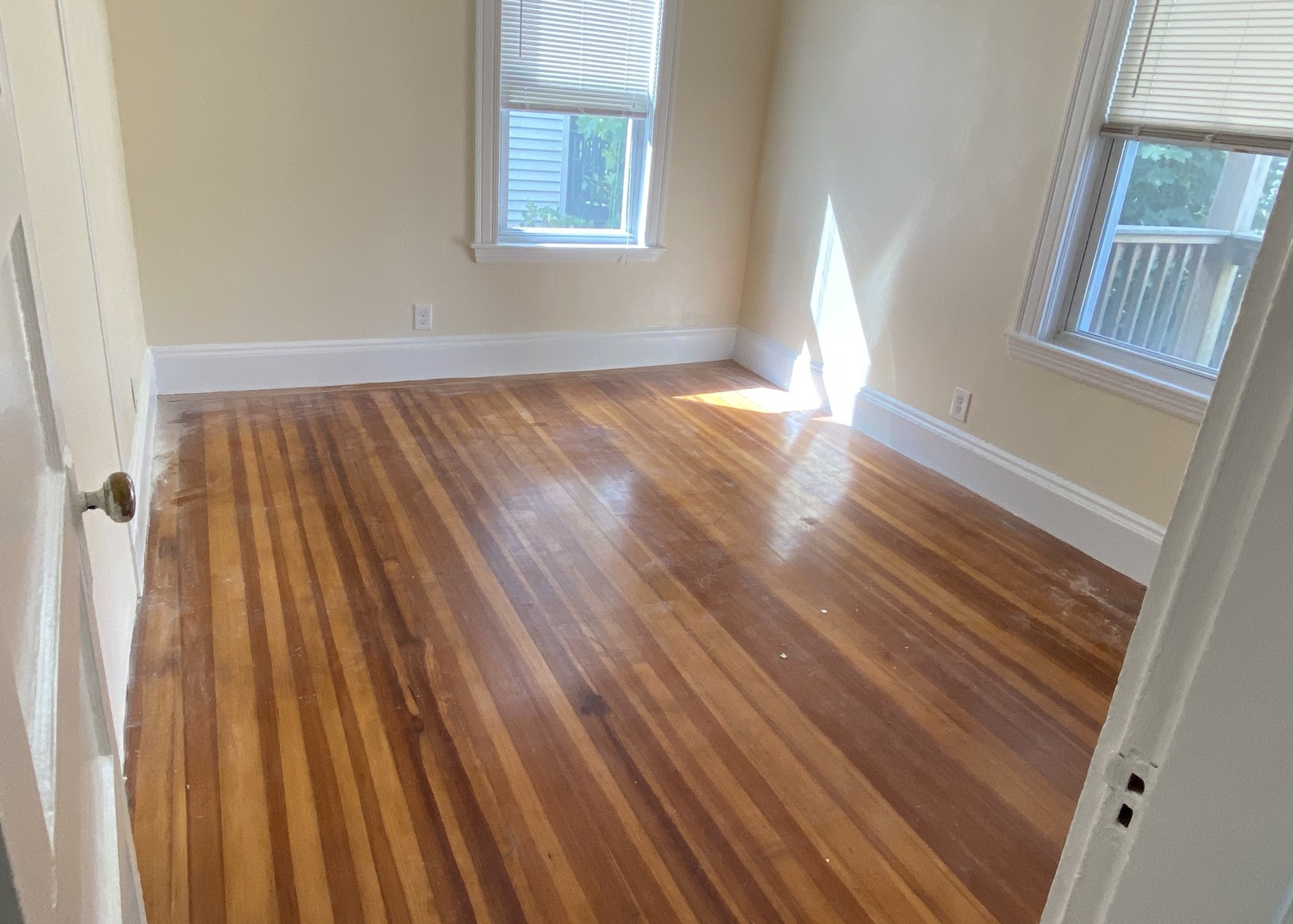 3 bed, 1 bath apartment for rent at 28 Belknap St Unit 2T, Teele Square — photo 7 of 16