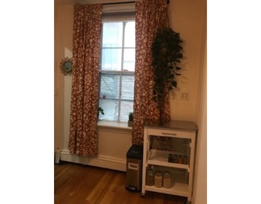 Studio bed, 1 bath apartment for rent at 50 Joy St Unit 1R, Beacon Hill — photo 4 of 8