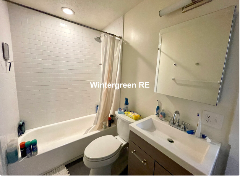 3 bed, 1 bath apartment for rent at 523 3rd St Unit 1F, South Boston — photo 5 of 6