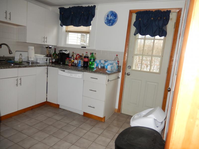 5 bed, 1.5 bath apartment for rent at 13 Flint St Unit 1, East Somerville — photo 6 of 13